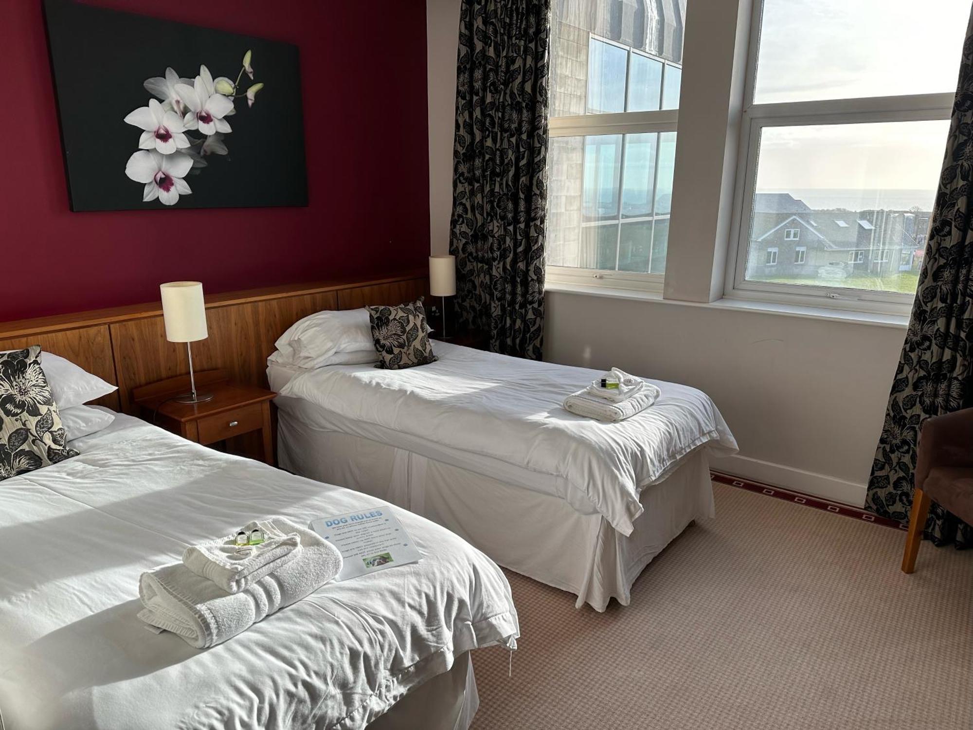 The New Admiralty Hotel Ltd Portland Esterno foto